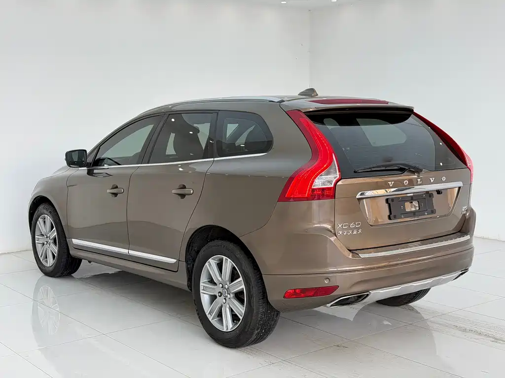 Volvo XC60 — миниатюра 16