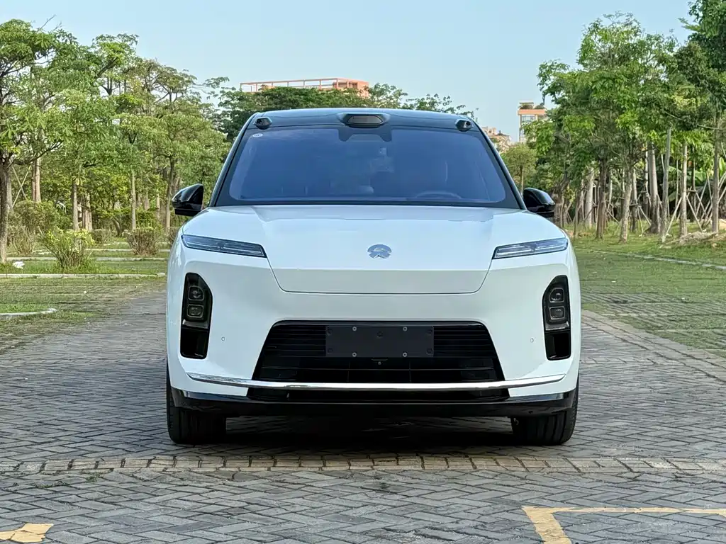 NIO ES8 2026 мест Executive Luxury