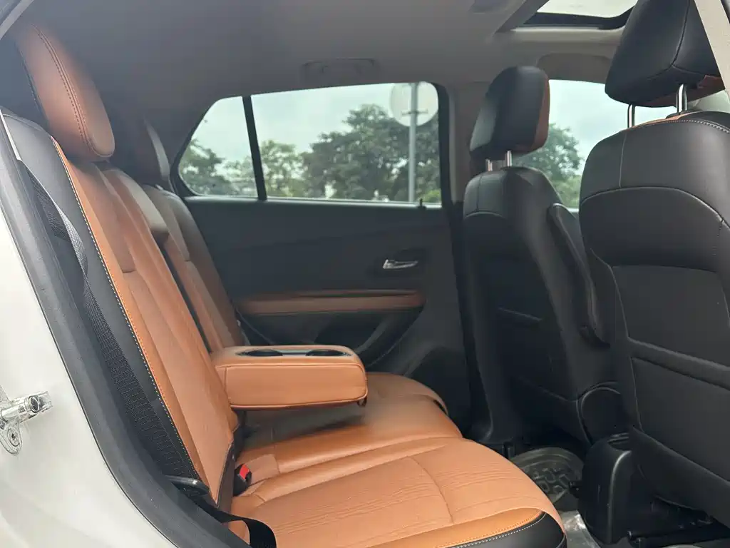 Chevrolet Trax 1.4T Auto 2WD Luxury Type, фото 14