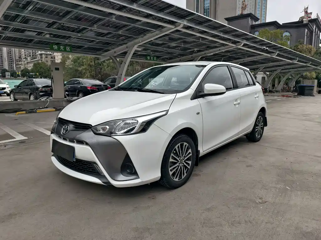 TOYOTA YARIS L ZHIXUAN