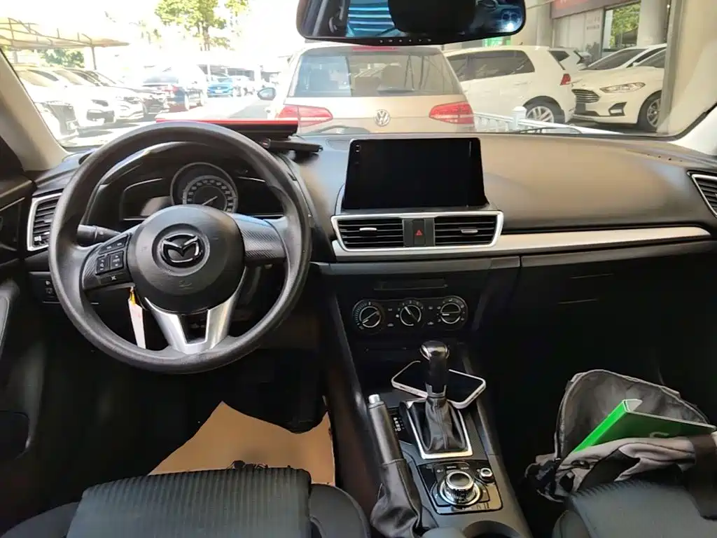 Mazda 3 Axela — миниатюра 10