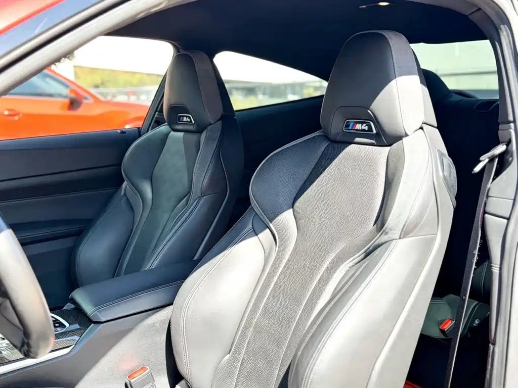 BMW M4 — миниатюра 9
