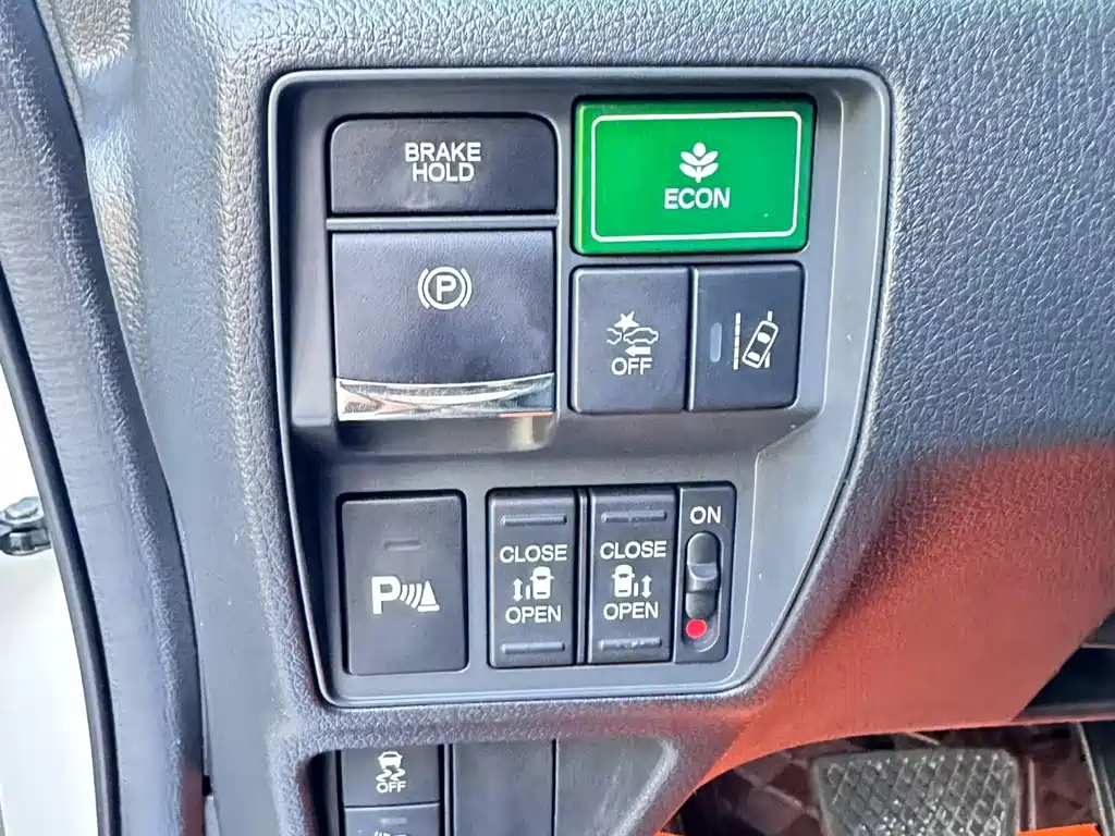 Honda Elysion — миниатюра 3