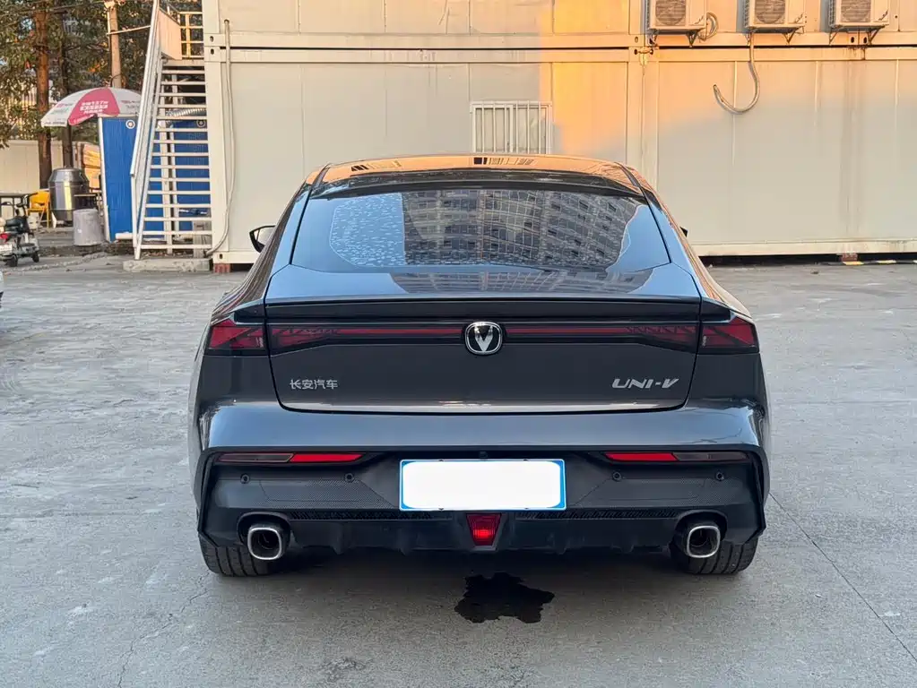 Changan UNI-V — миниатюра 4
