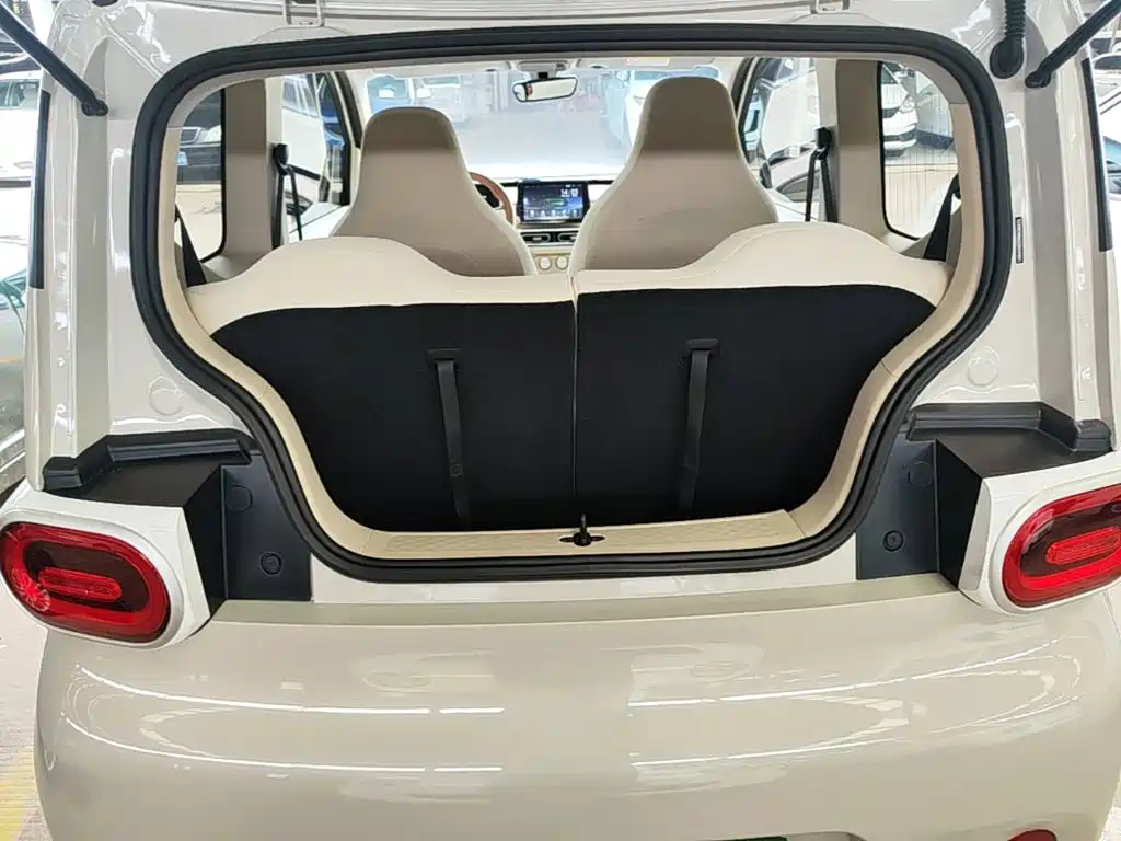 Wuling MINIEV — миниатюра 19