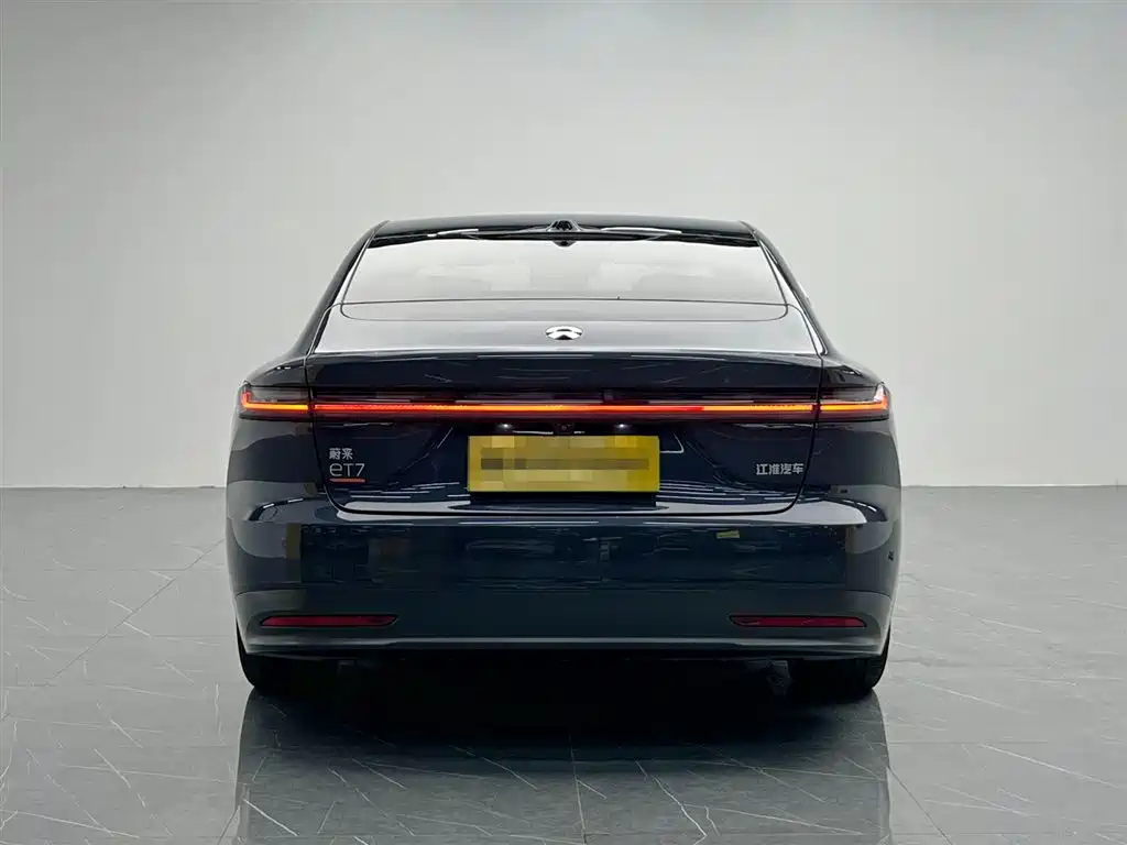 NIO NIO ET7