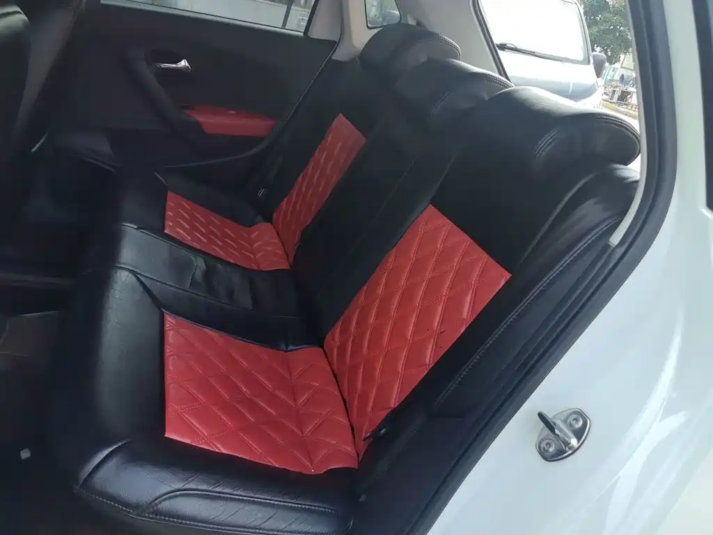 Volkswagen Polo — миниатюра 13