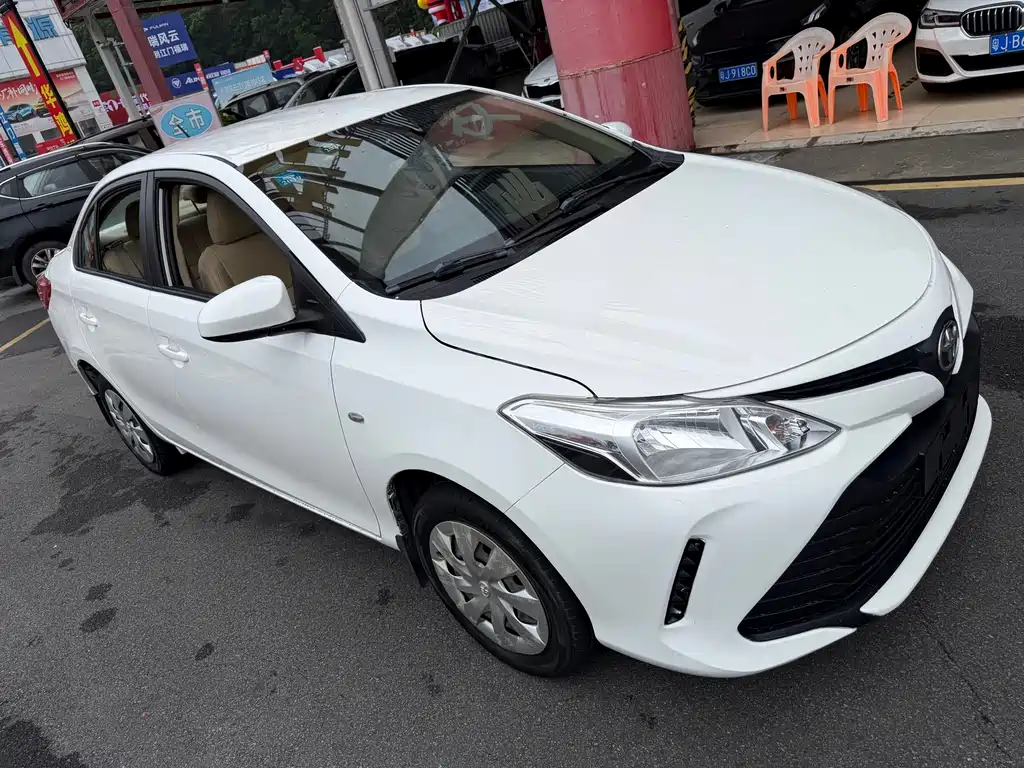 TOYOTA VIOS