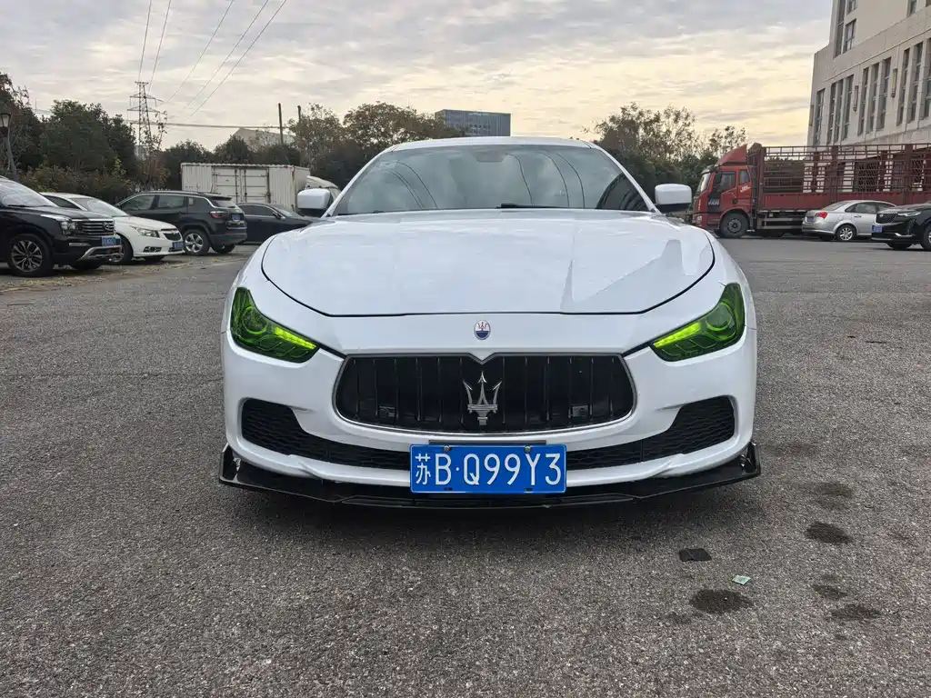 MASERATI GHIBLI