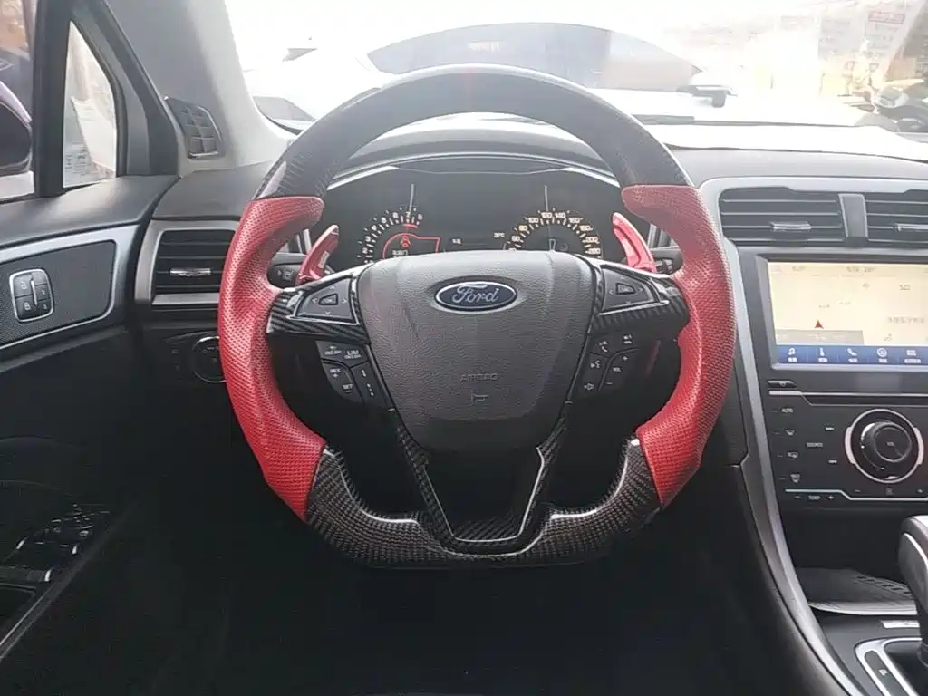 Ford Mondeo — миниатюра 11