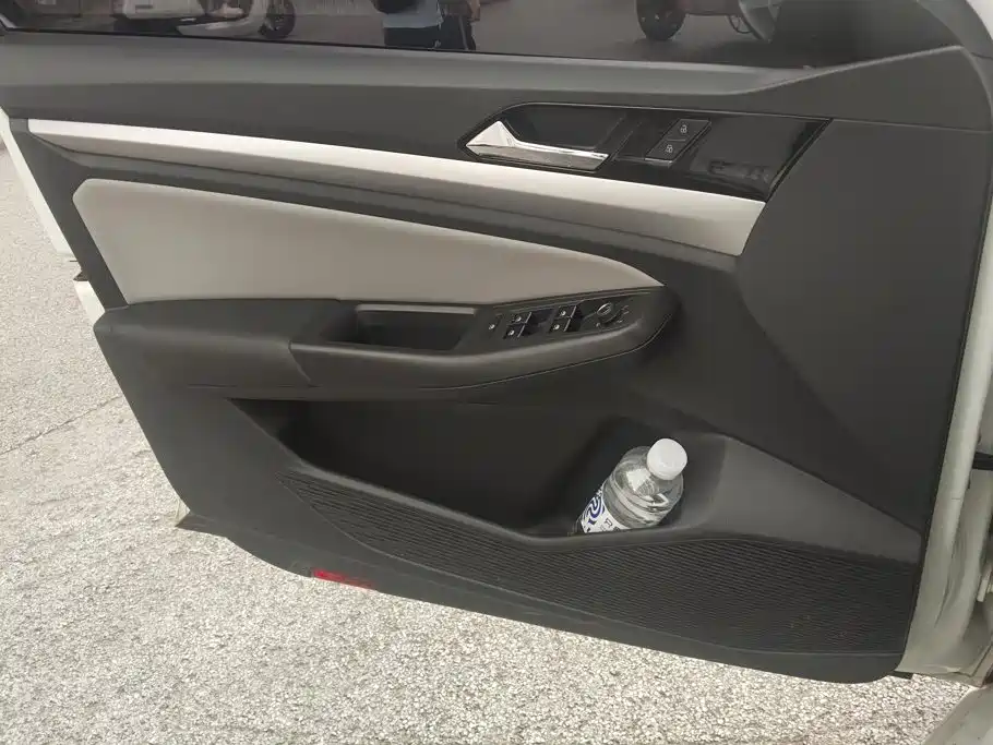 Volkswagen Bora — миниатюра 7