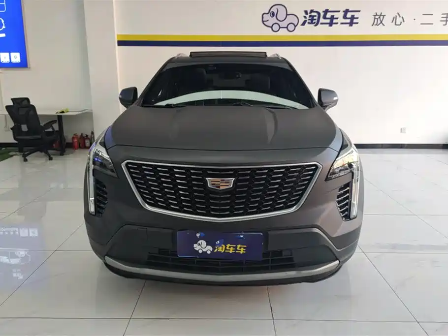 CADILLAC XT4