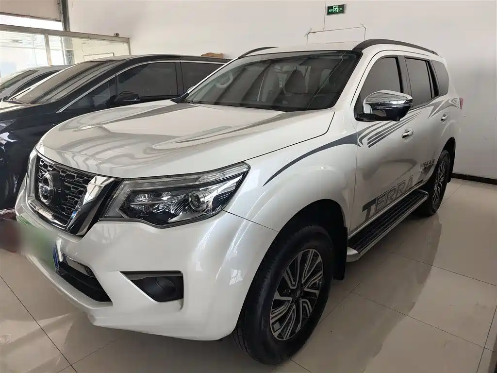 Nissan Terra 2022