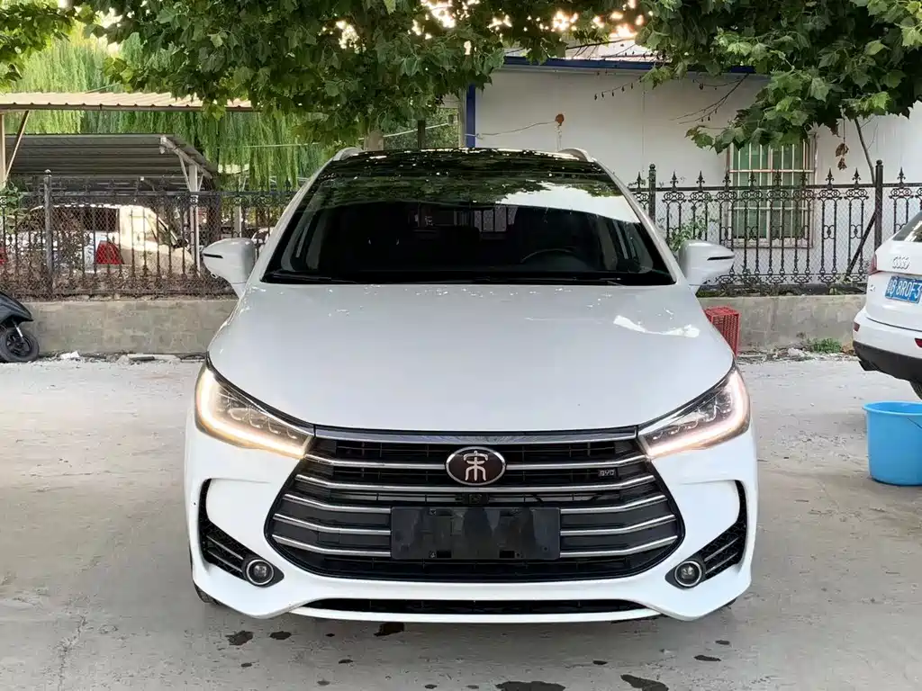 BYD Song MAX MAX 2017 1.5T AT Comfort 7 мест