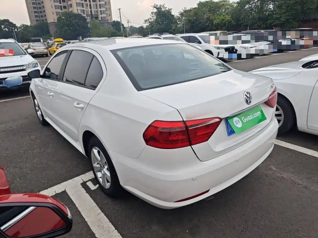 Volkswagen Lavida — миниатюра 5