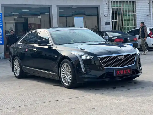 CADILLAC CT6