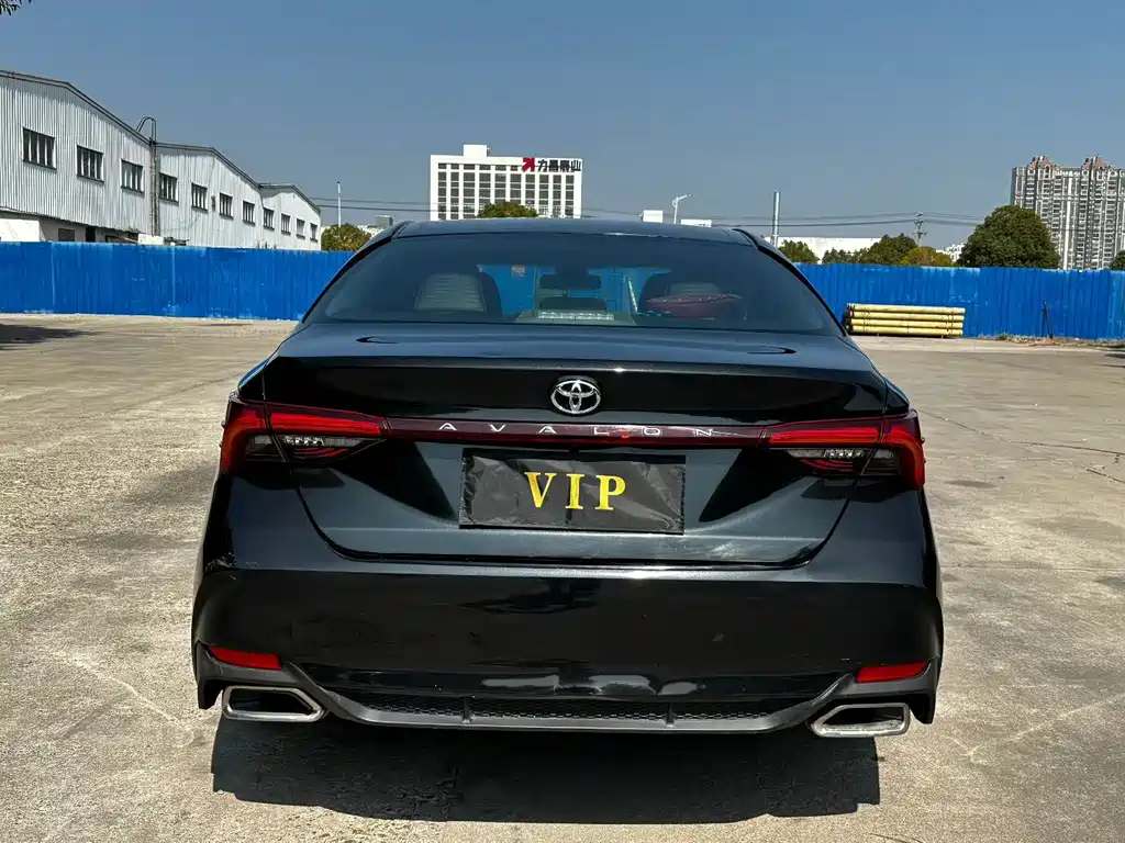 Toyota Avalon — миниатюра 8