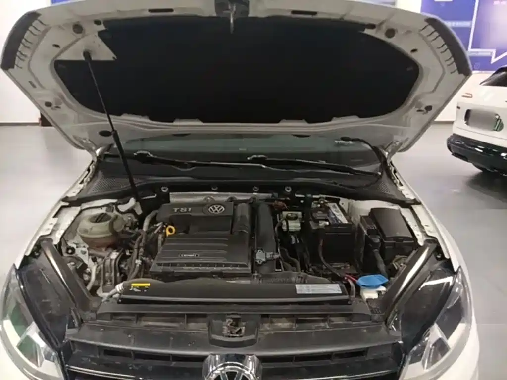 Volkswagen Golf — миниатюра 20