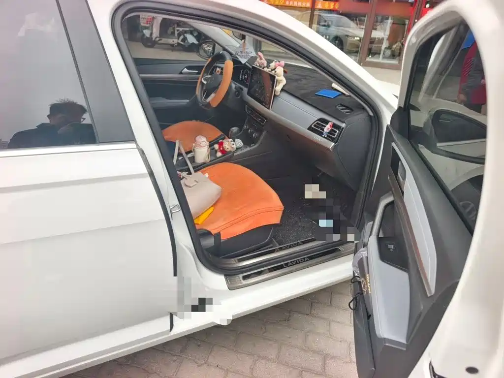 Volkswagen Lavida — миниатюра 19