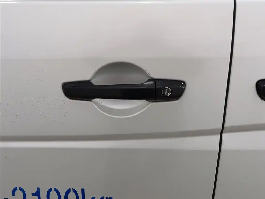 CHANGAN CROSS STAR V3