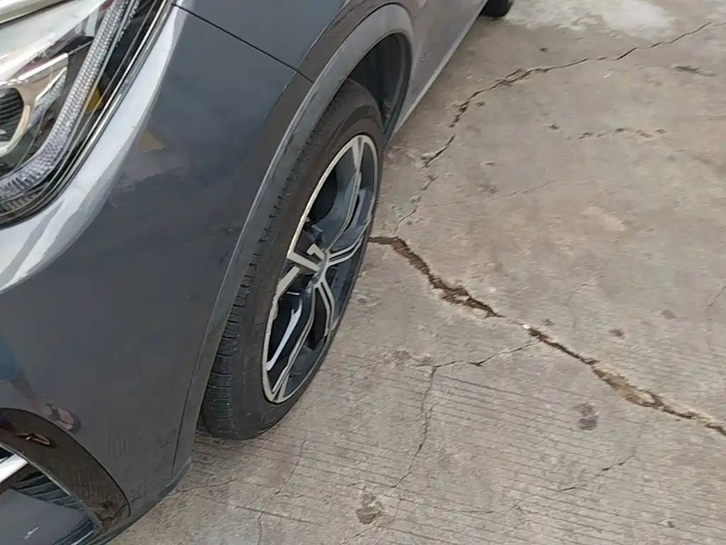 BYD Tang New Energy — миниатюра 23