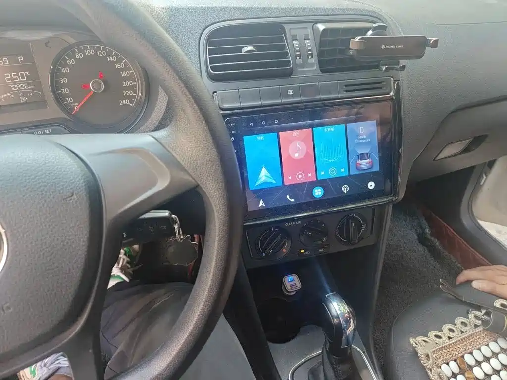 Volkswagen Polo — миниатюра 6