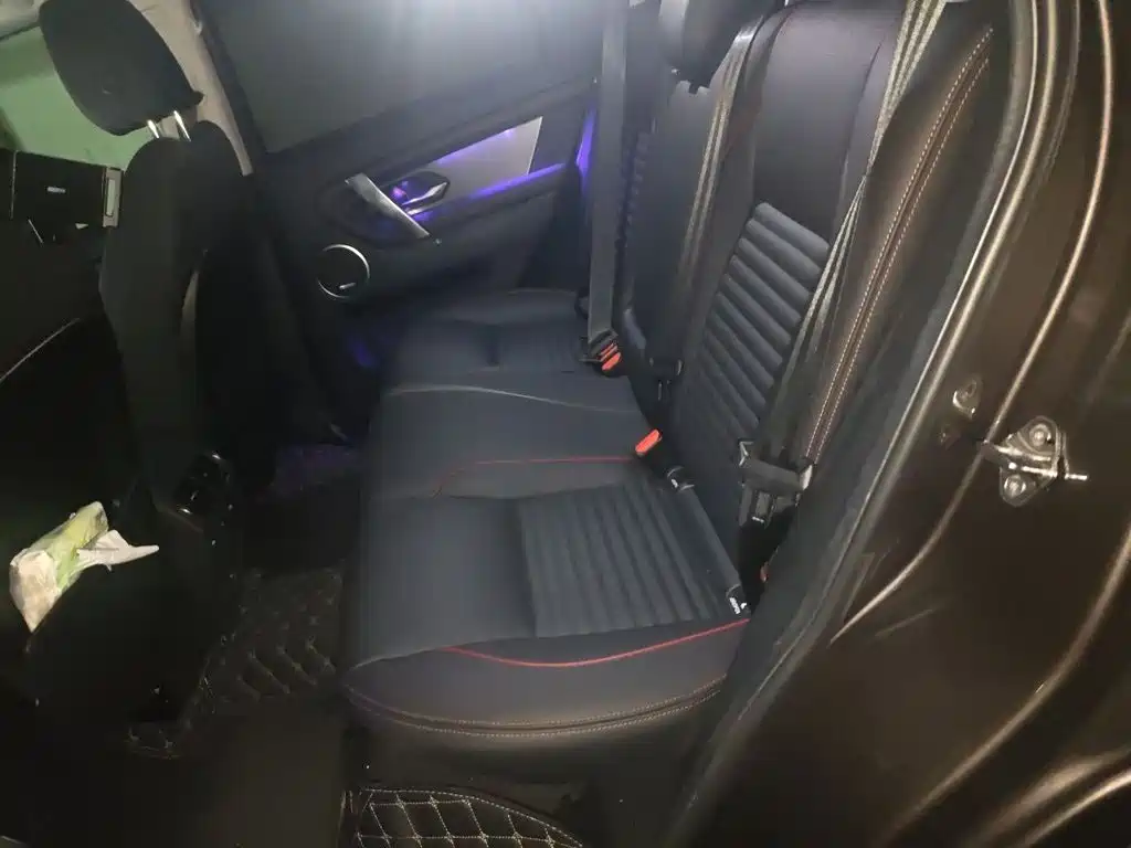 Land Rover Discovery Sport — миниатюра 13