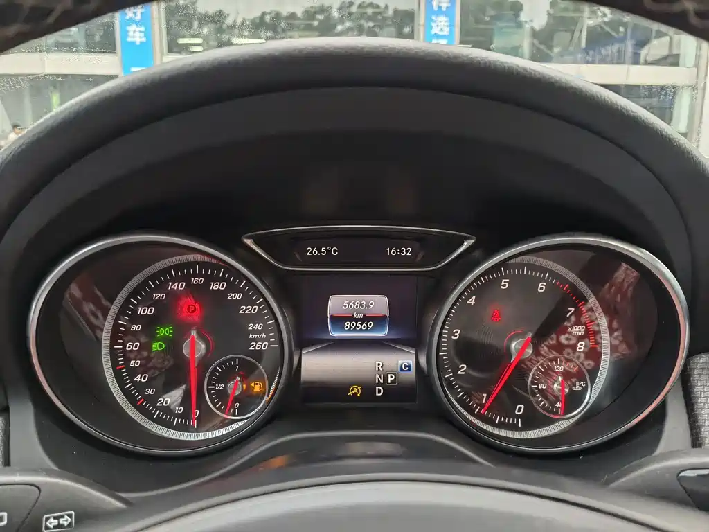 Mercedes-Benz GLA — миниатюра 17