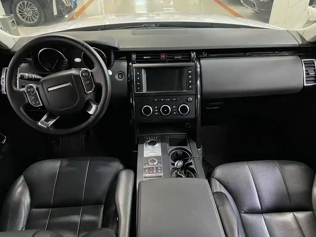 Land Rover Discovery 2017 3.0 SC V6 SE