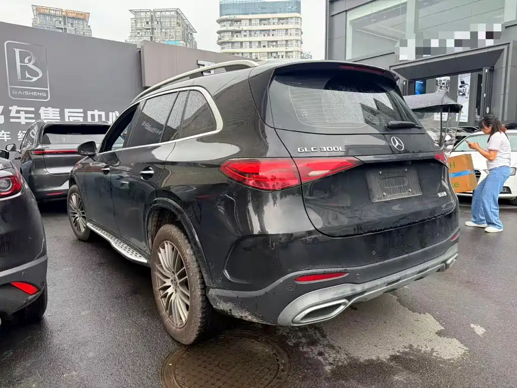 Mercedes-Benz GLC 2023 GLC 300 L 4MATIC 7 мест