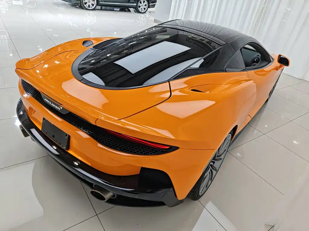 McLaren GT — миниатюра 7
