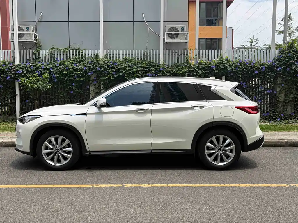 Infiniti QX50 2018 2.0T Fashion