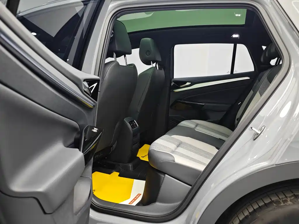 VOLKSWAGEN ID.4 CROZZ