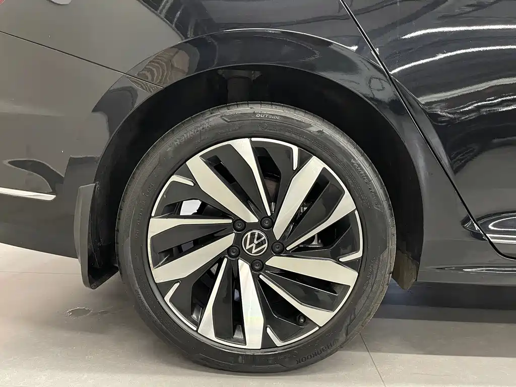 Volkswagen Passat — миниатюра 31