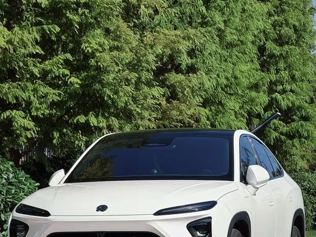 NIO EC6