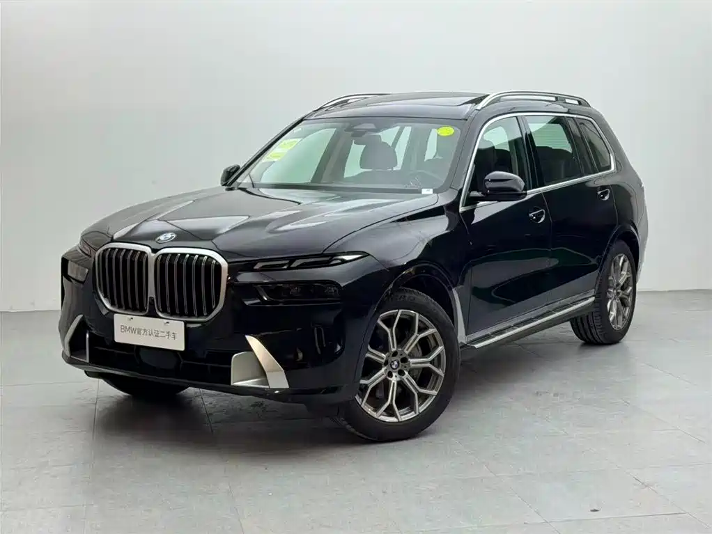 BMW X7 0