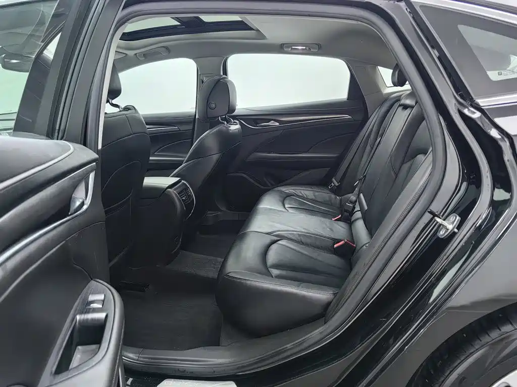Buick LaCrosse — миниатюра 15