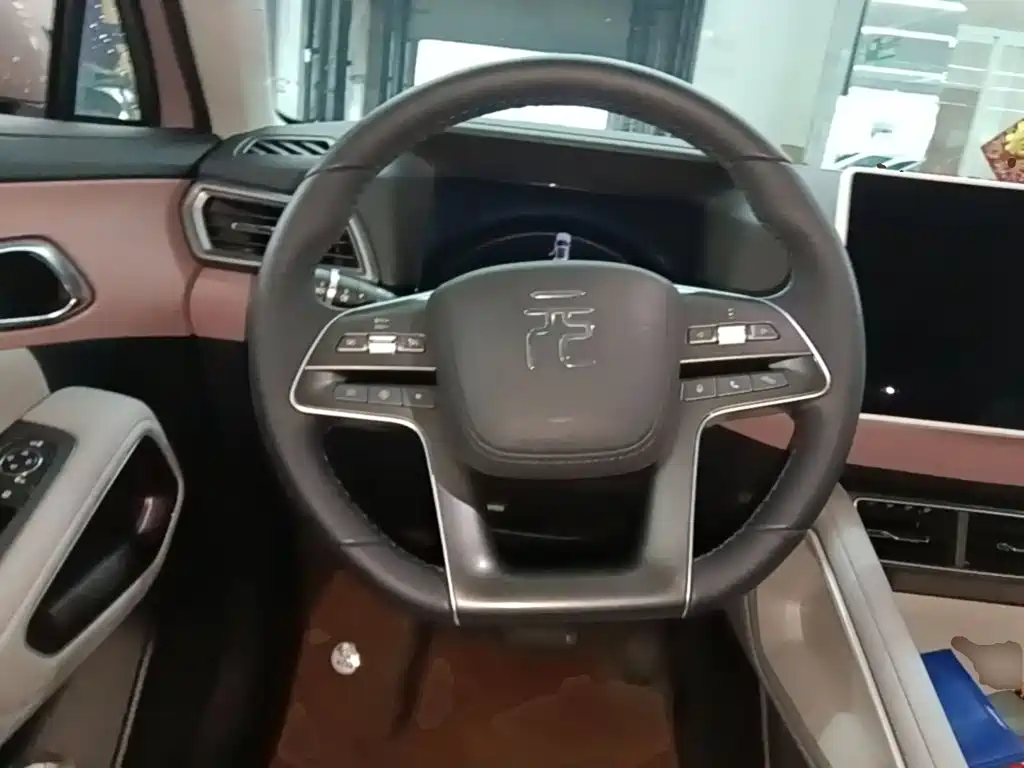 BYD Yuan UP — миниатюра 11
