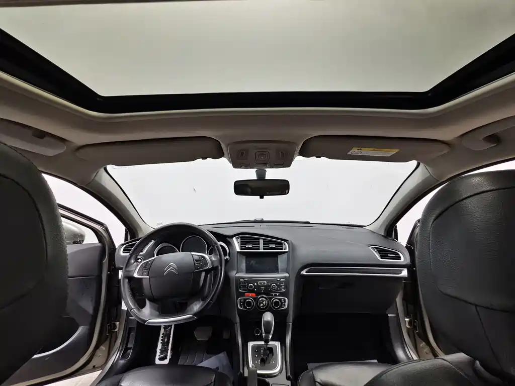 Citroen C4L — миниатюра 10
