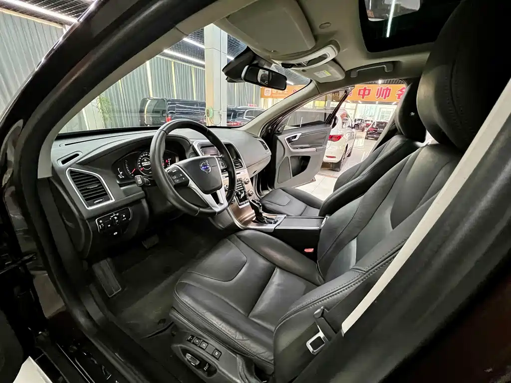Volvo XC60 2017 T5 AWD