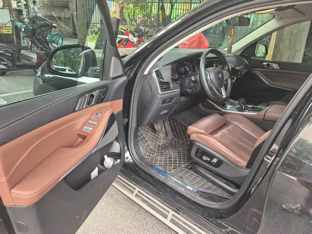 BMW X7 2022 xDrive40i Lead Luxury