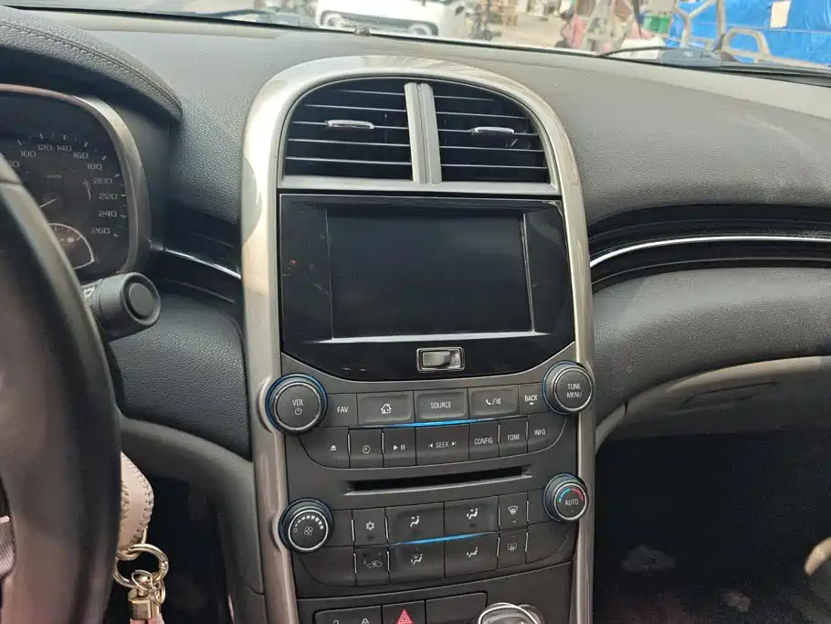 Chevrolet Malibu — миниатюра 13