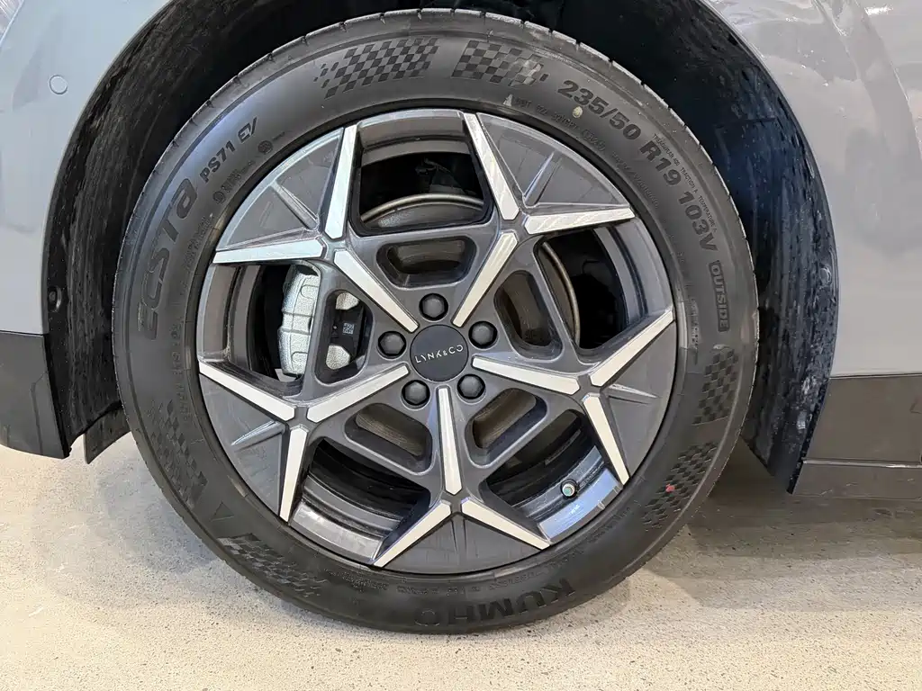 Lynk & Co Z20 — миниатюра 17