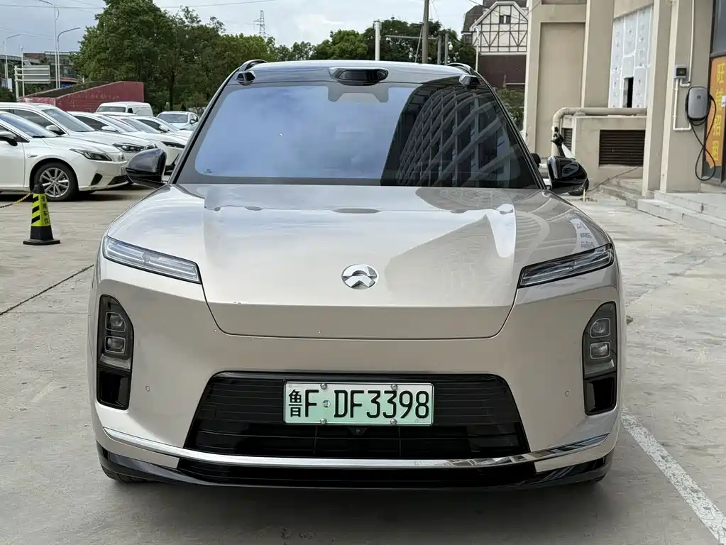 NIO ES8 — миниатюра 2