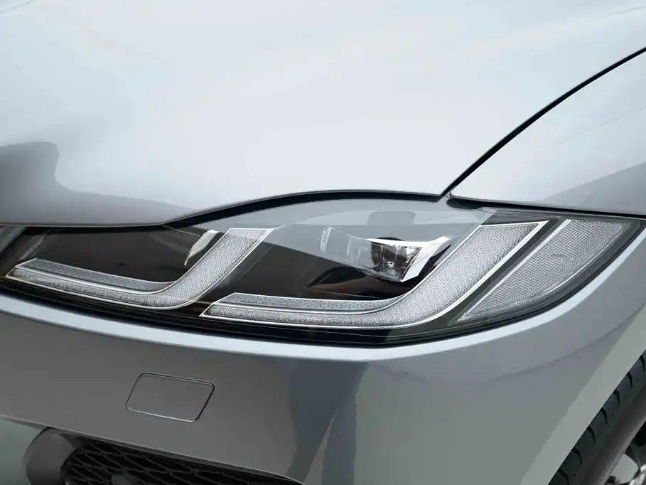 Jaguar F-PACE — миниатюра 15