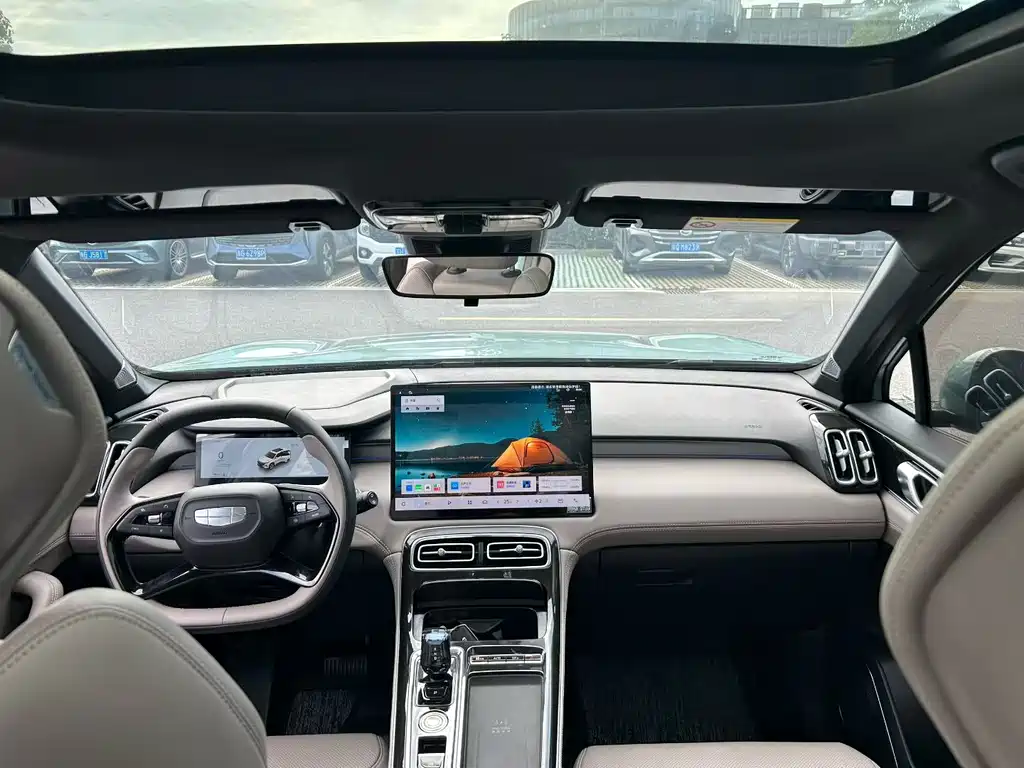 Geely Boyue L — миниатюра 8