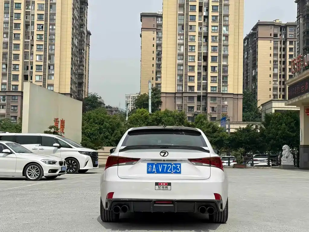 Lexus IS 2017 300 F SPORT