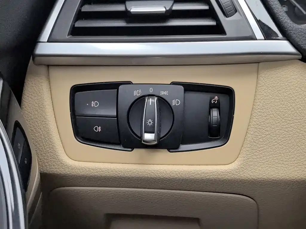BMW 3 Series — миниатюра 21