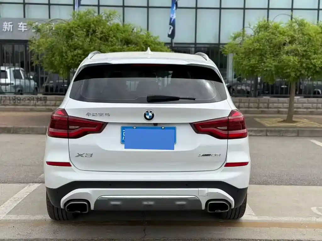 BMW X3 — миниатюра 5
