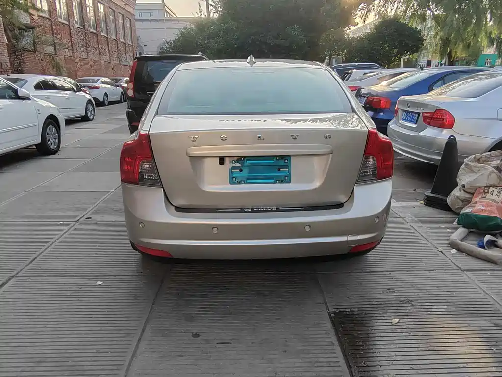 Volvo S40 — миниатюра 5